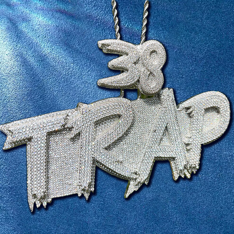 Luxury bling pendant perfect as gift for boyfriend