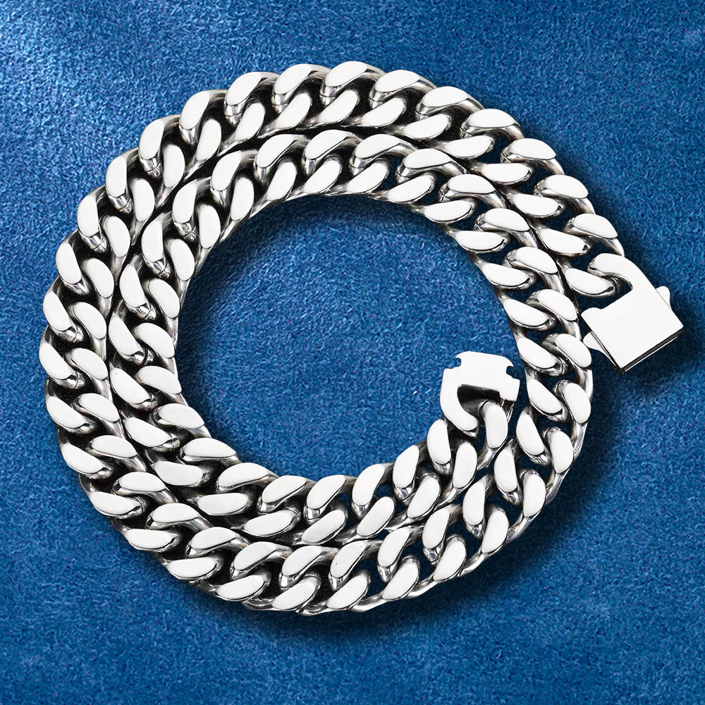 Heavyweight Cuban necklace chain in white gold tone