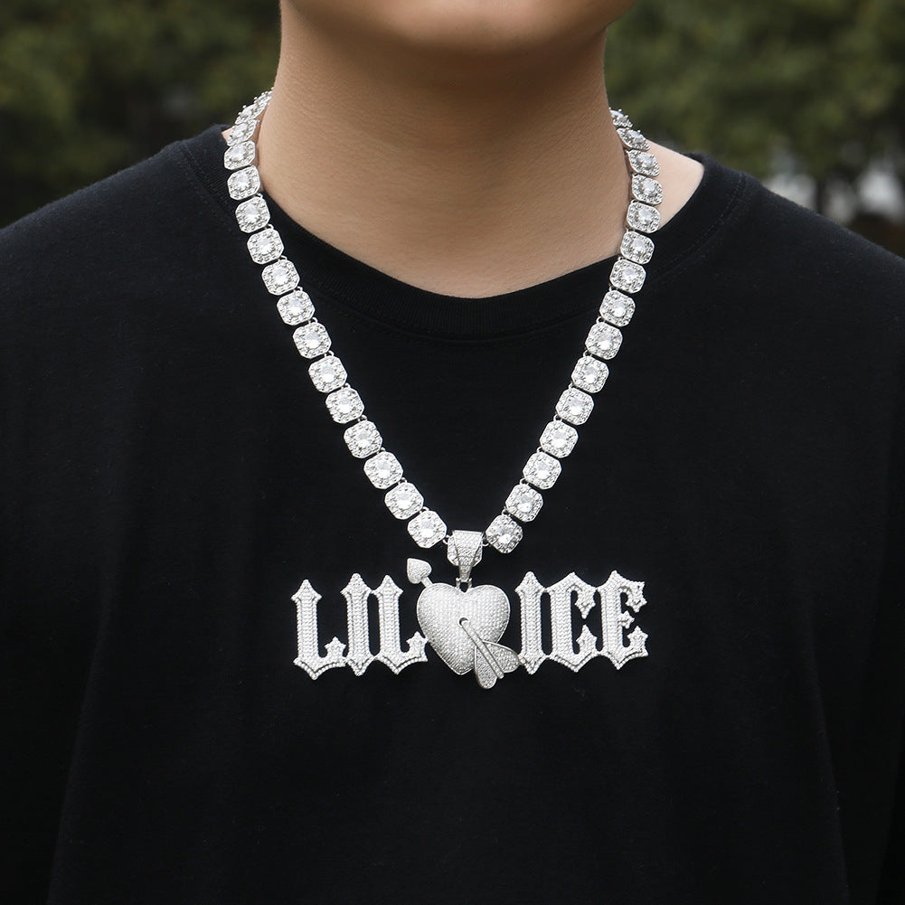 Valentine’s Day gift: custom name pendant with hearts