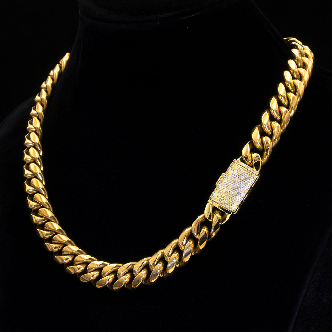 best chain for sensitive skin men