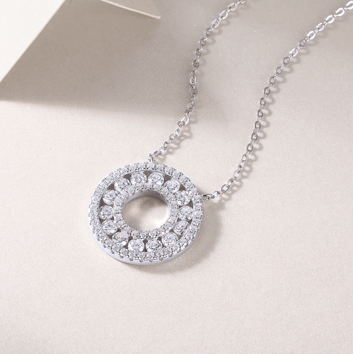 S925 Moissanite Halo Necklace